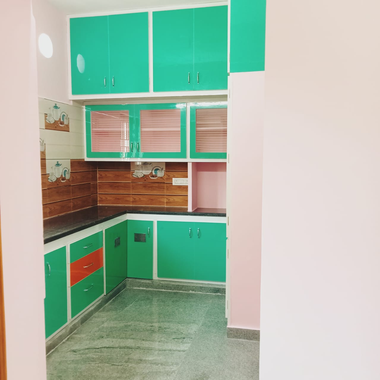 Additional Listing Image