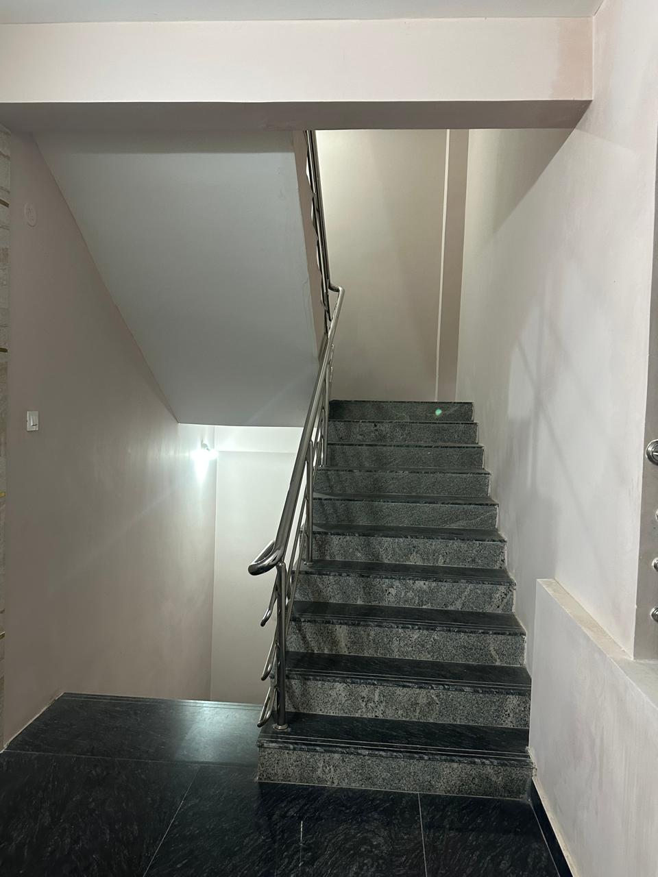 Additional Listing Image